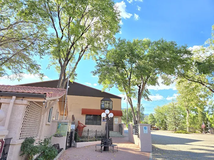 J & H RV Park Picture 9