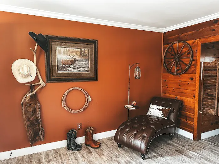 Woody Mountain Campground and Bed & Breakfast Picture 2