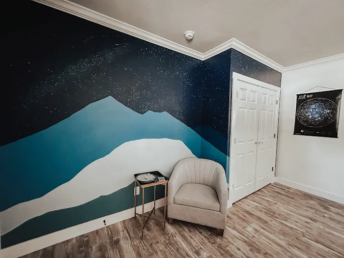 Woody Mountain Campground and Bed & Breakfast Picture 6