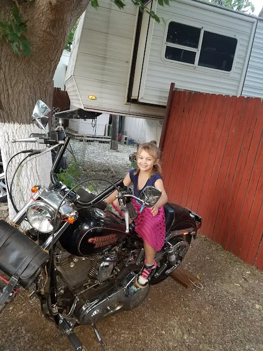 Turquoise Triangle RV Park Picture 9