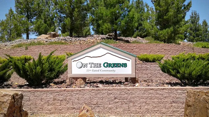 On The Greens Picture 4