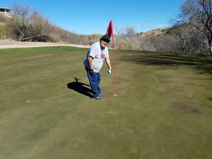 On The Greens Picture 10