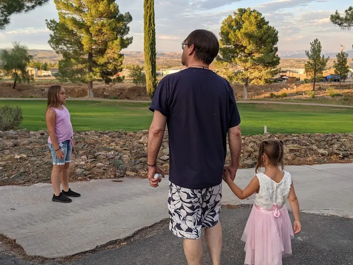 On the Greens Sales Picture 4