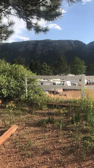 Rocky Top Motel & Campground Picture 10