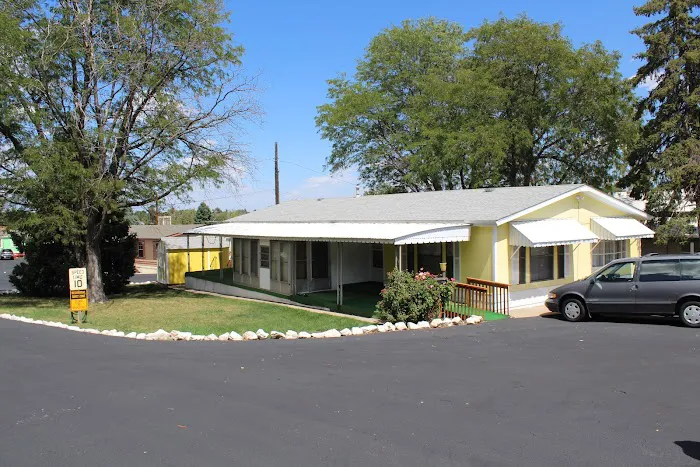 Ridgewood Mobile Home Park Picture 4