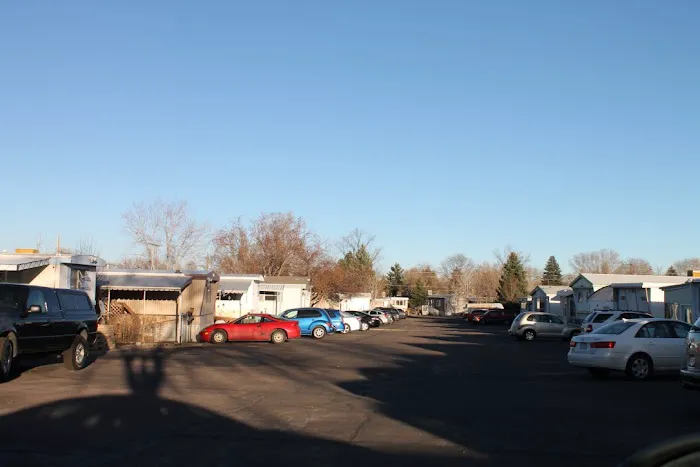 Ridgewood Mobile Home Park Picture 9