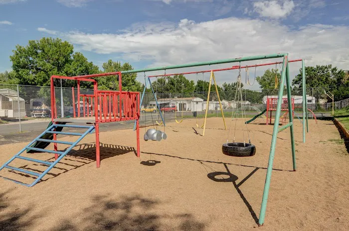 Hillcrest Village Picture 4