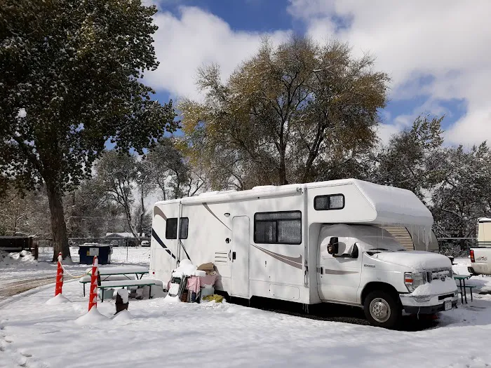 Applewood RV Resort by Rjourney Picture 9