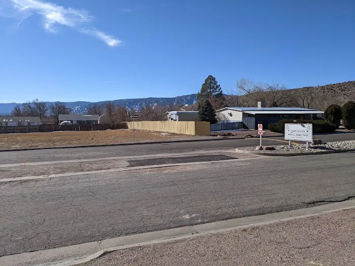 Lamp Lighter Mobile Home Park Picture 2