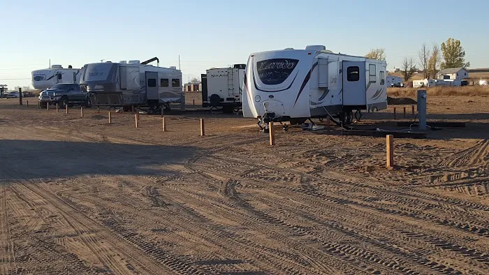 B Bold Ranch RV Park & Storage Picture 2