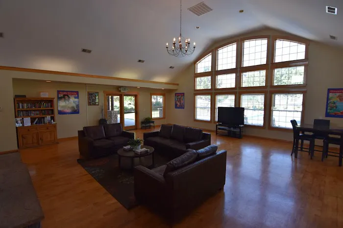 Longview Manufactured Home Community Picture 7