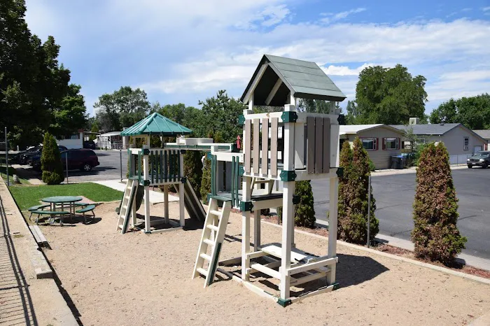 Countryside Village Of Longmont Manufactured Home Community Picture 3