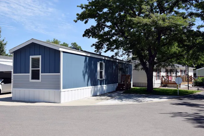 Grand Meadow Manufactured Home Community Picture 4