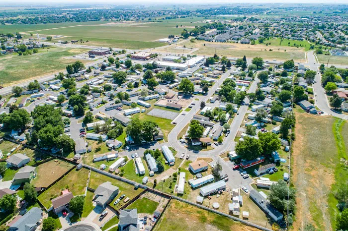 Country Estates Mobile Home Park Picture 5