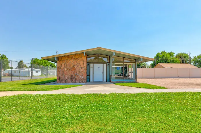Country Estates Mobile Home Park Picture 6