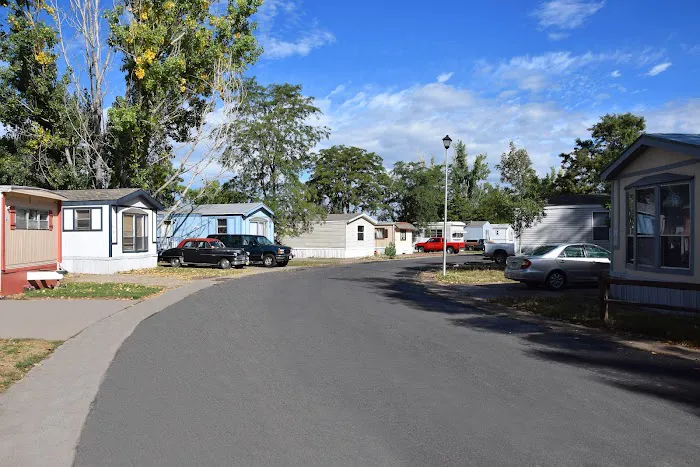 Villa West Manufactured Home Community Picture 8