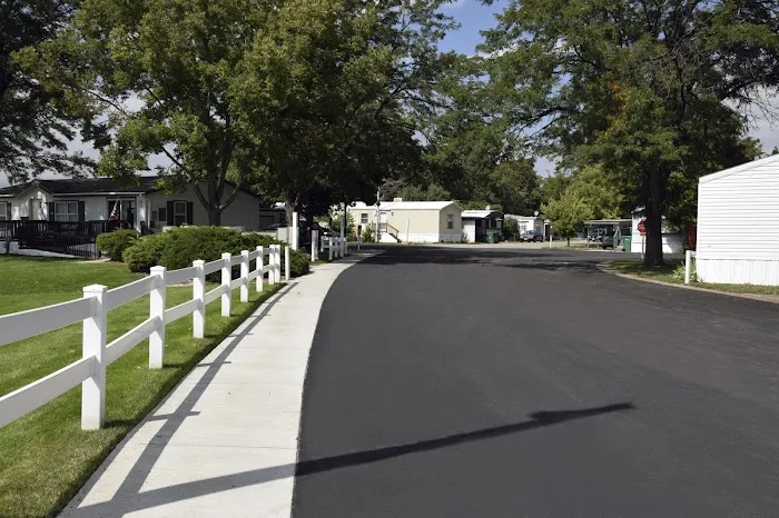 Loveland Manufactured Home Community Picture 4