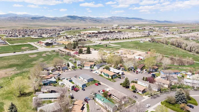 Alpine Vista Village Picture 2