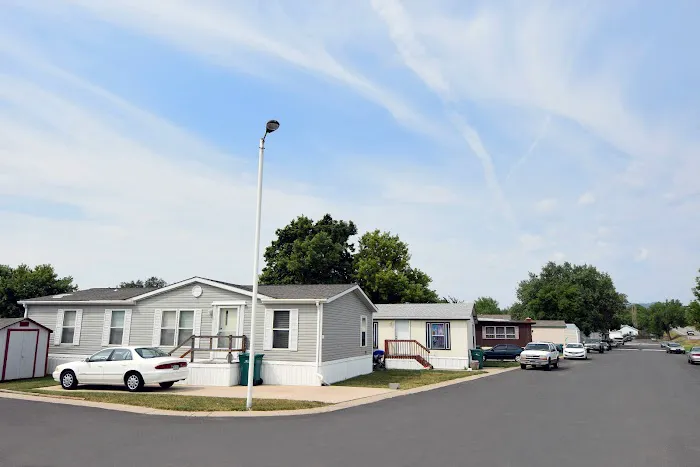 Pleasant Grove Manufactured Home Community Picture 4