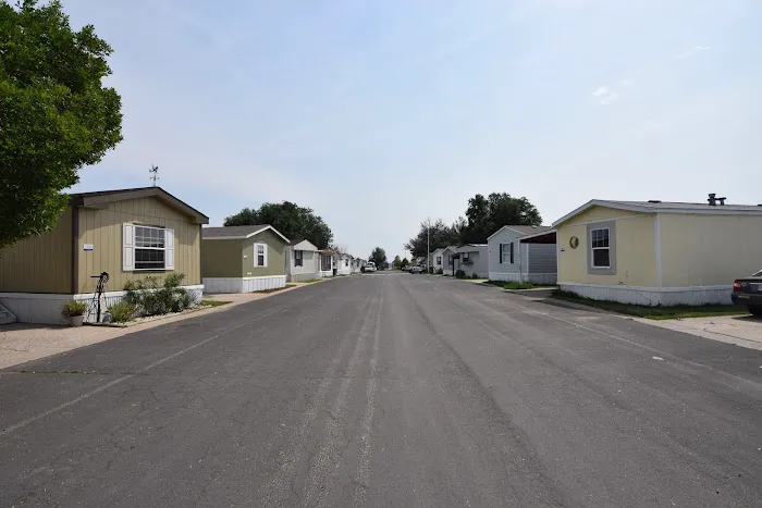 Pleasant Grove Manufactured Home Community Picture 6
