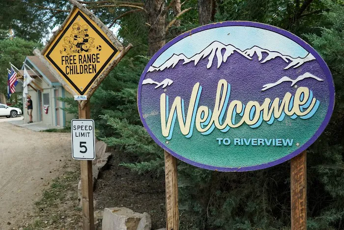 Riverview RV Park Picture 2