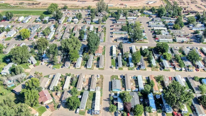 Collins Aire Mobile Home Park Picture 4
