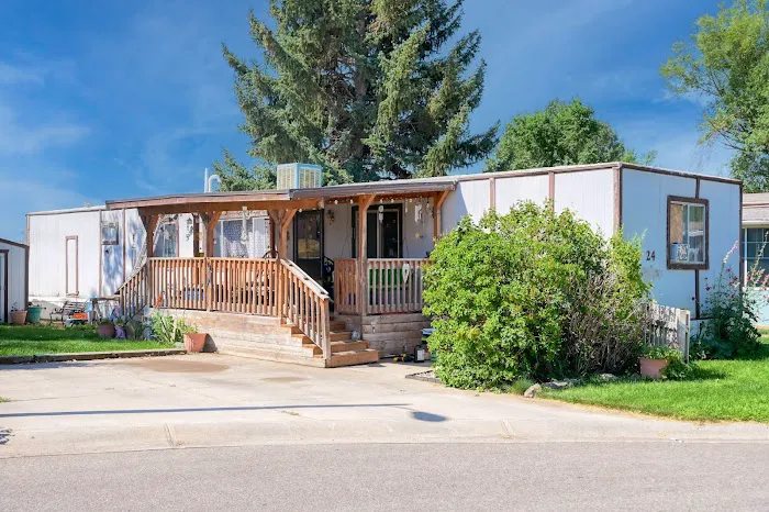 Collins Aire Mobile Home Park Picture 7