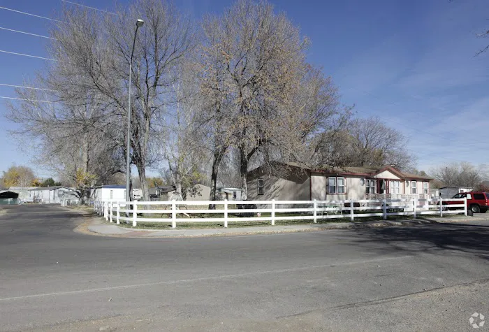 Hickory Village Picture 6