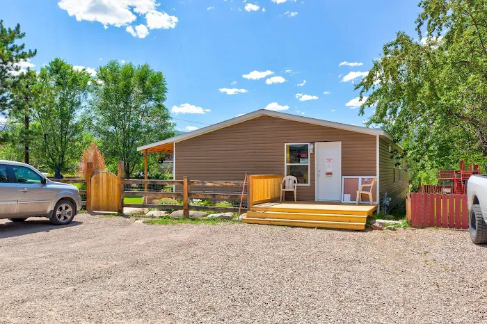 Mountain Valley Mobile Home Park Picture 5