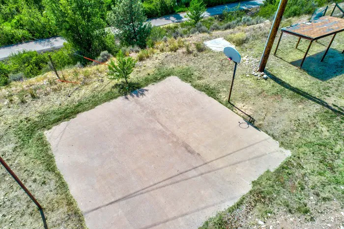 Mountain Valley Mobile Home Park Picture 7