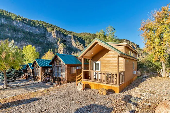 Glenwood Canyon Resort Picture 3