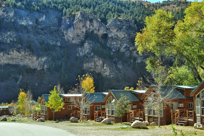 Glenwood Canyon Resort Picture 4