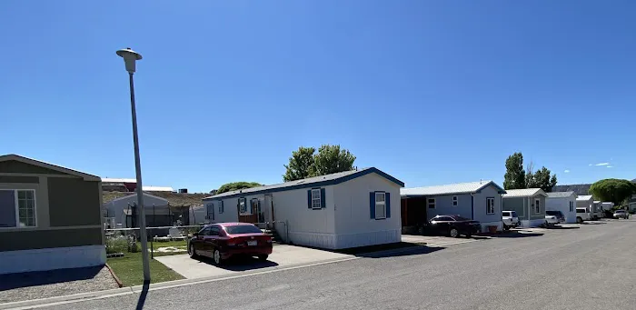 King's Crown Mobile Home Park Picture 6