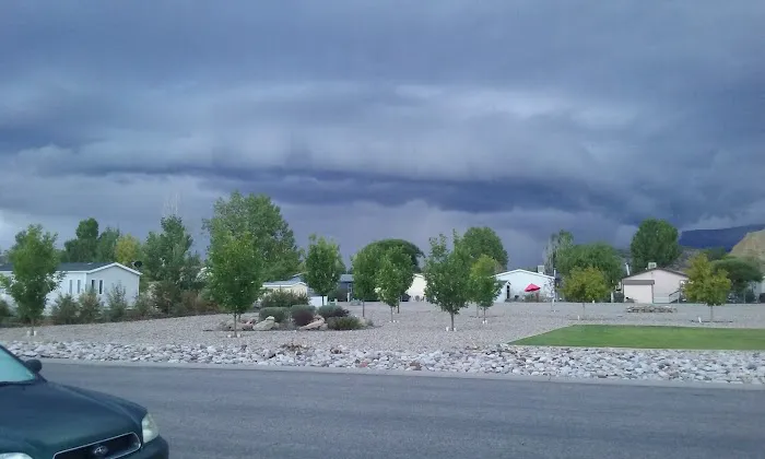 King's Crown Mobile Home Park Picture 7