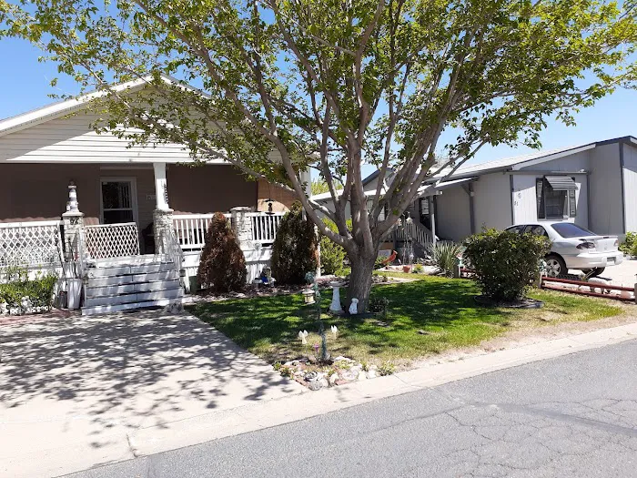 Picture Ranch Mobile Home Park Picture 3