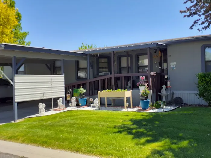 Picture Ranch Mobile Home Park Picture 5