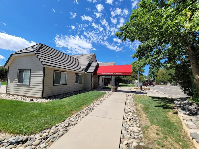 Midlands Village Manufactured Home Community Picture 3