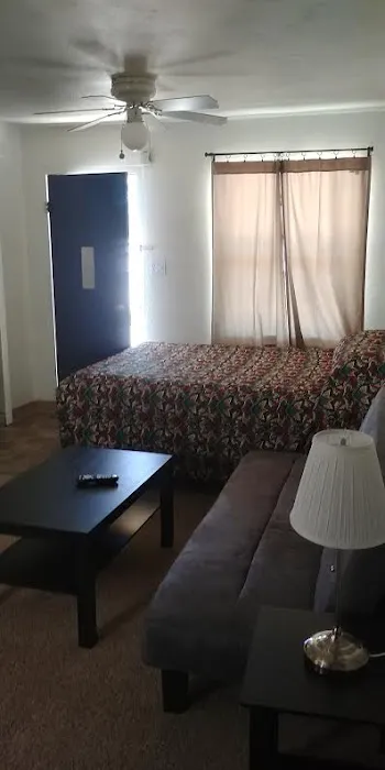 Four Seasons River Inn & RV Park Picture 1