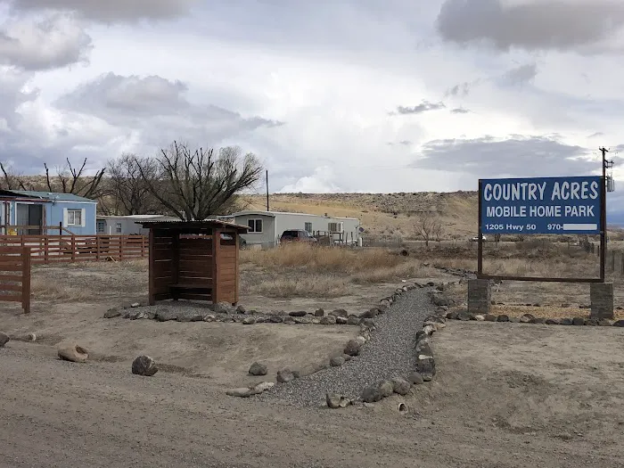 Country Acres Mobile Home Park Picture 2