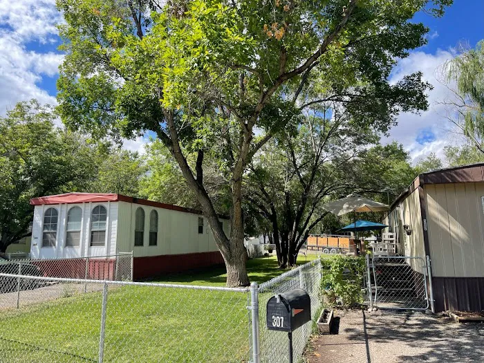 Western Hills Mobile Home Park Picture 3