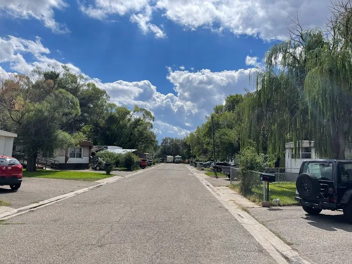 Western Hills Mobile Home Park Picture 6