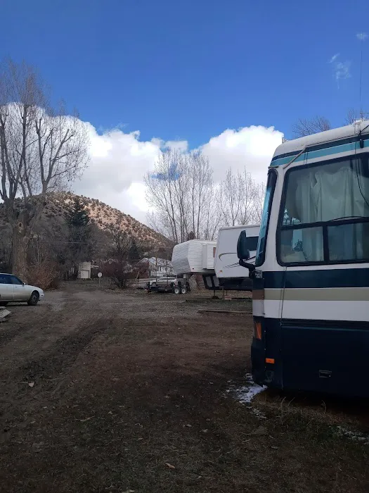 Grateful Flats RV and Campground Picture 6