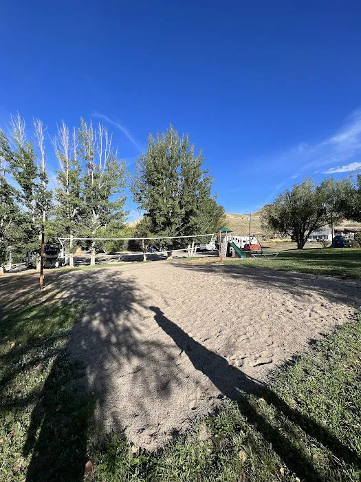 Oasis RV Resort & Cottages Gunnison Picture 7