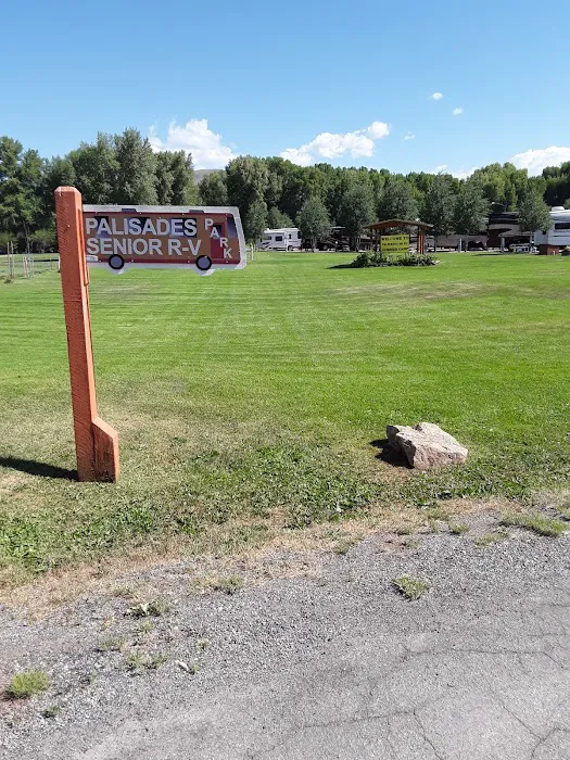 Palisades Senior RV Park Picture 3