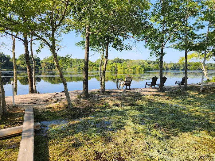 Peconic River Campground Picture 8