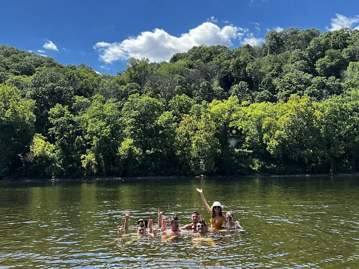 Treasure Island River Camping Picture 2