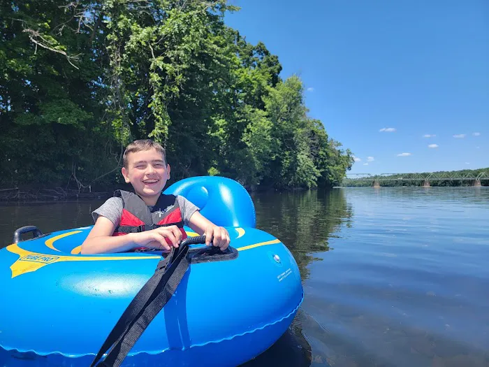 Treasure Island River Camping Picture 5