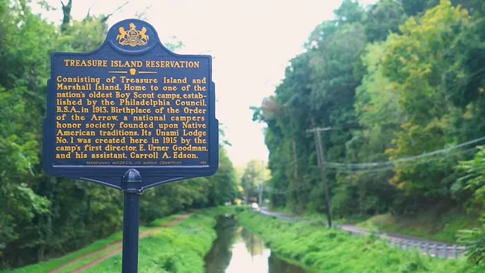 Treasure Island River Camping Picture 4