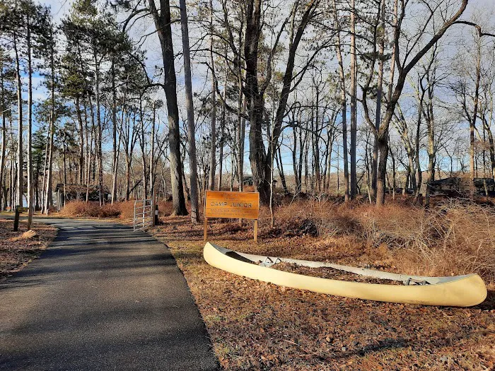 Camp Junior Picture 2