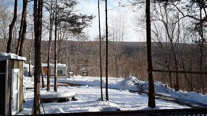 Bear Creek Campgrounds Picture 9